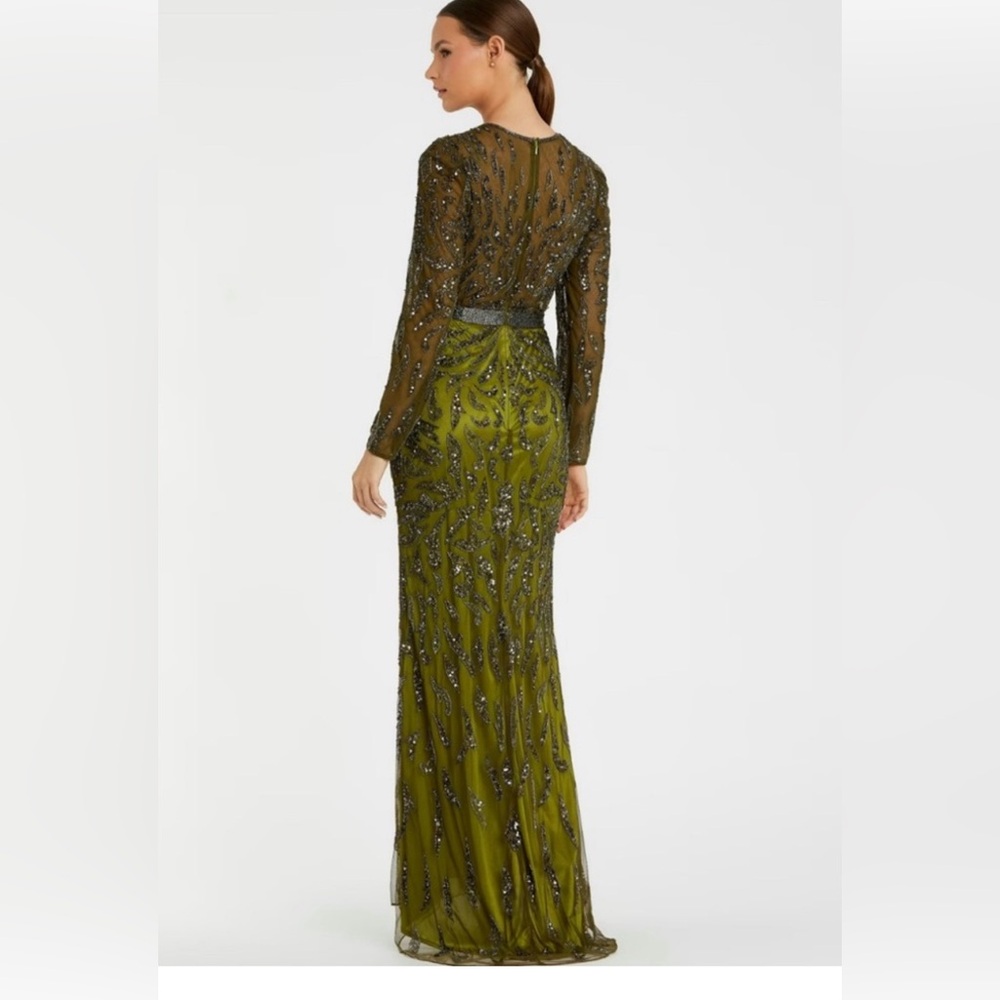 NWT Mac Duggal  5124 Green/Olive
Beaded Long Sleeve Evening Gown 8 - Picture 5 of 14